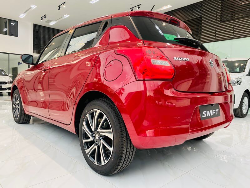 Suzuki Swift gia xe gia lan banh va khuyen mai