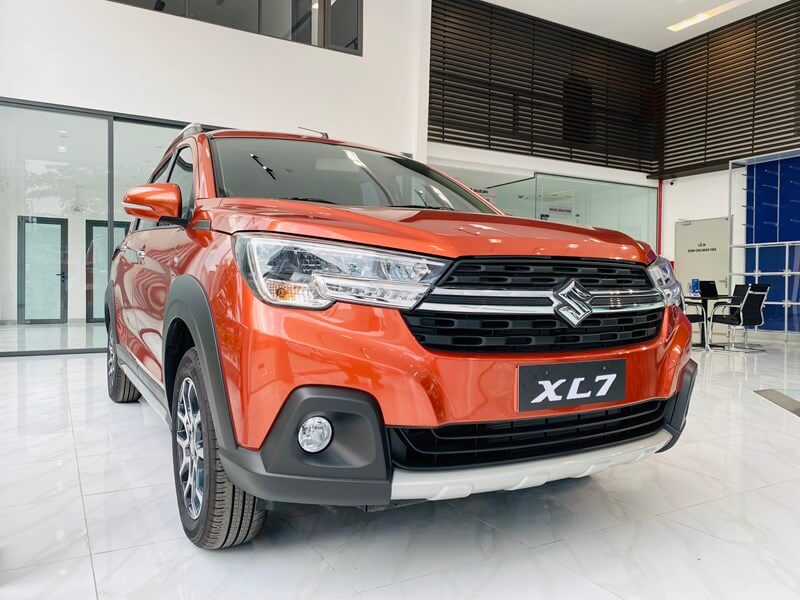 Suzuki XL7 giá xe, giá lăn bánh và khuyến mãi Suzuki XL7 giá xe, giá lăn bánh và khuyến mãi