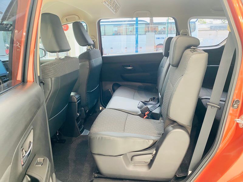 Suzuki XL7 giá xe, giá lăn bánh và khuyến mãi